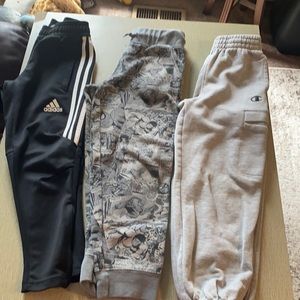 Lot of 3 Size 5/6 sweatpants/joggers Boys